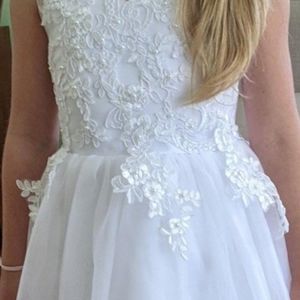 White Lace Bridesmaid First communion Wedding Dress for girls 8-9 years old.